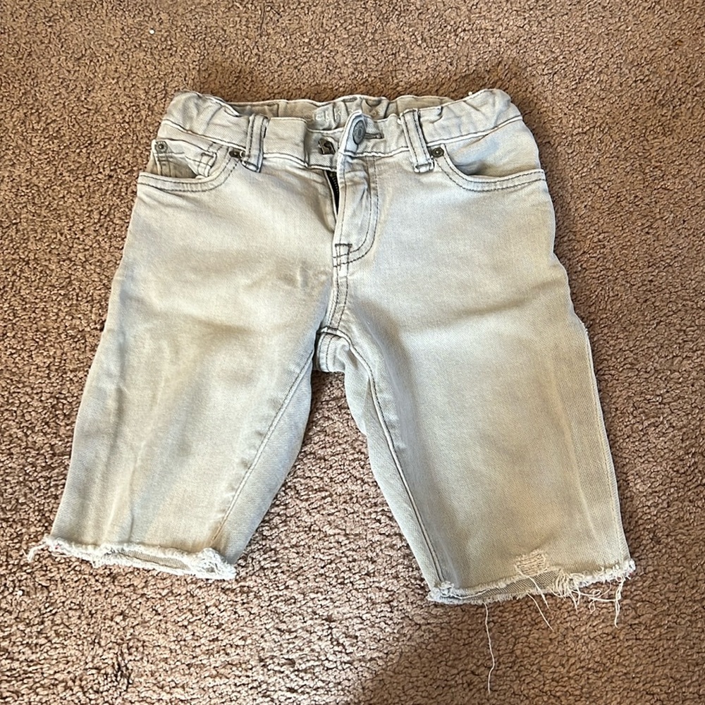 👗👗👗 shorts for boys, there are some flaws, see photos 👗👗👗